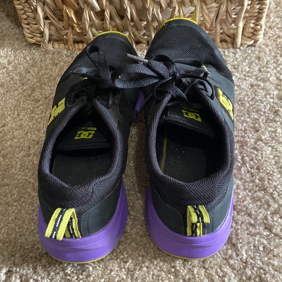 DC Unilite Trainer Shoes - Picture 3 of 7